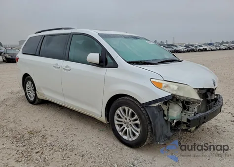 2015 Toyota Sienna Xle из США, поврежденный, VIN 5TDYK3DC8FS593812